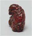 A boxwood and negoro-lacquered netsuke of a shishi. Early 19th century - image-3