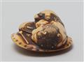 A stained ivory netsuke of a shishi lying on a cushion. Early 19th century - image-4