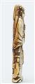 An ivory netsuke of a tall figure of Kan'u. 18th centuy - image-4