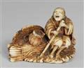 A stained ivory netsuke of Ono no Komachi. 19th century - image-1