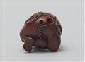 A boxwood shunga netsuke of Okame. 19th century - image-5