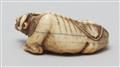 An ivory netsuke of a recumbent cow and calf. Late 18th century - image-3