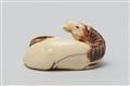 An ivory netsuke of a recumbent stallion. 19th century - image-5