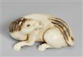 An ivory netsuke of a recumbent stallion. 19th century - image-1