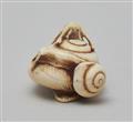 An ivory netsuke of two snails. 19th century - image-3