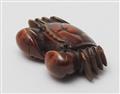 A boxwood netsuke of a crab. Second half 19th century - image-2