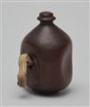 A cherrywood netsuke of a sake bottle (tokkuri). 19th century - image-2