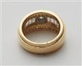 An 18k gold diamond ring - image-3