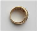 An 18k gold diamond ring - image-2