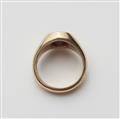 A 14k gold garnet ring - image-2