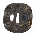 An iron tsuba. Edo period, late 17th century - image-1