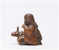 A boxwood shunga netsuke. Late 20th century - image-2