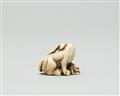 An ivory netsuke of a tiger with young. Mid-19th century - image-4