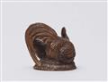 A boxwood netsuke of a cockerel and chicken. Mid-19th century - image-3