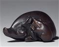 A wood netsuke of a boar and young. Mid-19th century - image-1