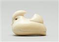 A marine ivory netsuke of a mandarin duck. Late 19th century - image-3