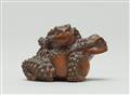 A boxwood okimono netsuke of a toad with young. Early 20th century - image-5