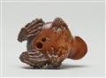 A boxwood okimono netsuke of a toad with young. Early 20th century - image-6