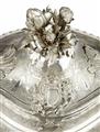 An important Spanish silver tureen and cover - image-5