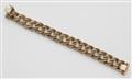 An Italian 18k gold chain bracelet - image-2