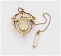 A Belle Epoque 18k gold opal brooch - image-2