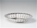A George III silver dish - image-1