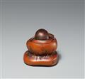 A boxwood netsuke of a Okame with a box. 19th century - image-2