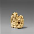 A small ivory okimono of Yorimasa and the nue. Second half 19th century - image-1