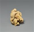 An ivory netsuke of a group of monkeys. Late 19th century - image-2