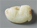 A celadon jade lion carving. Qing dynasty - image-2