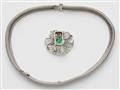 An 18k white gold diamond rosette brooch with a fine Columbian emerald and milanaise meshwork necklace. - image-4