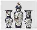 A set of three Samson porcelain vases with famille-rose decor - image-1