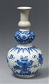 Blau-weiße Kürbisvase. Kangxi-Periode (1662-1722) - image-1