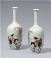 A pair of grisaille-painted vases. Republic period (1912–1949) or later, 20th century - image-1