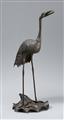 A very large bronze figure of a crane. Late 19th century - image-1