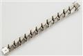 A solid 18 kt white gold chain bracelet. - image-2