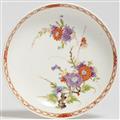 A Meissen porcelain tea bowl and saucer with early Japonesque decor - image-2