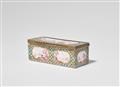 An English enamel snuff box - image-3