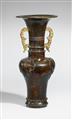 A large yanyan bronze vase. 16th/17th century - image-1