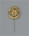 A large gilt silver hair pin. Qing dynasty - image-2