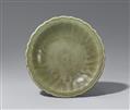 A large celadon dish. Longquan, early Ming dynasty (1368–1644), 14th/15th century - image-1