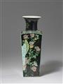 A famille noire vase. Late Qing dynasty, 19th/20th century - image-3