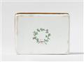 A Berlin enamel snuff box with war trophy motifs - image-7