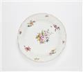 A Meissen porcelain platter with floral decor - image-2