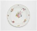 A Meissen porcelain platter with floral decor - image-1