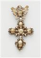 An 18th century silver gilt necklace and cross pendant with cut citrines quartz garnets and paste stones in closed foiled settings. - image-2