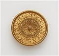 An Etruscan Revival granulation and filigree work disc brooch. - image-1