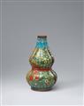 A tripart cloisonné enamel double-gourd vase. 19th century - image-1