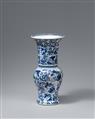 A small yenyen vase. Kangxi period (1662-1722) - image-1