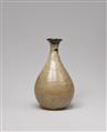 A celadon-glazed bottle. Korea. Late Goryeo/early Joseon dynasty, 14th/15th century - image-2